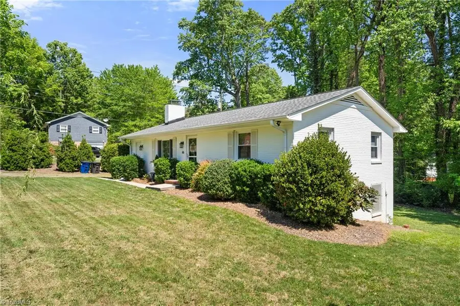 66 Robinhood Circle, Winston Salem, NC 27106 - #3