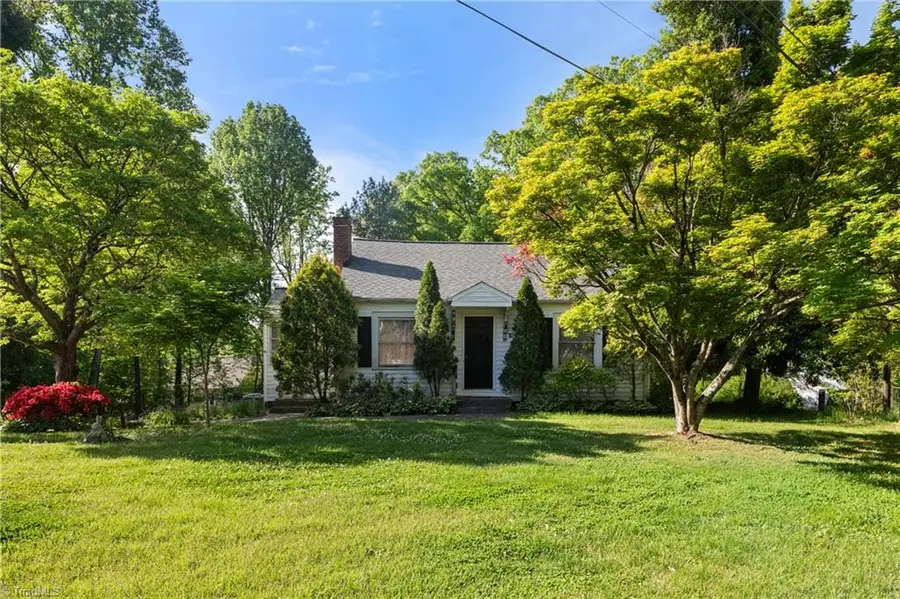 4304 Robinhood Road, Winston Salem, NC 27106 - #3