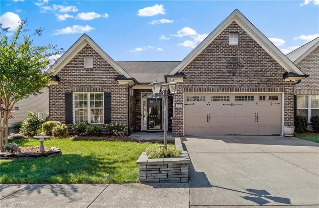 6870 Hanesbrook Circle, Clemmons, NC 27012 - #1