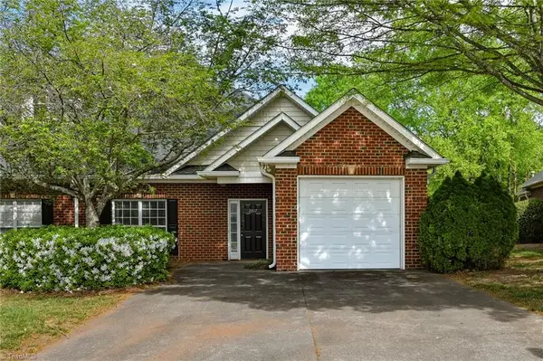 2017 Salisbury Square, Winston-Salem, NC 27127