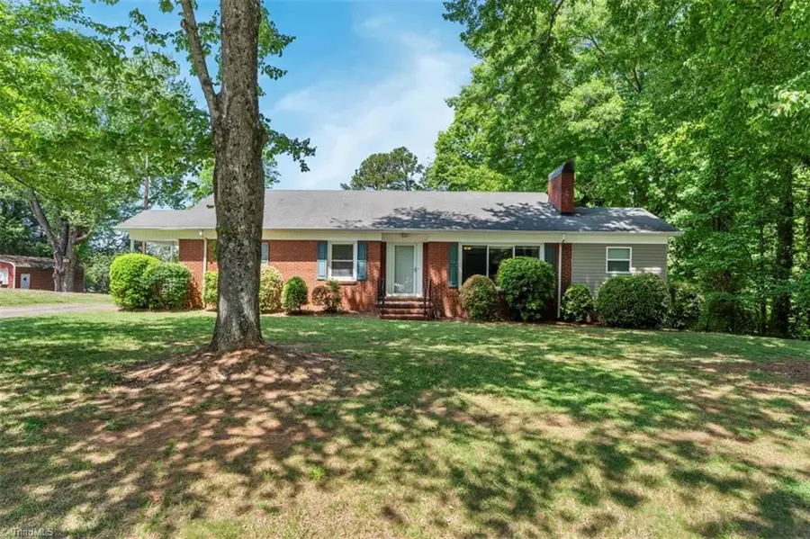 213 Old Westfield Road, Pilot Mountain, NC 27041 - #2