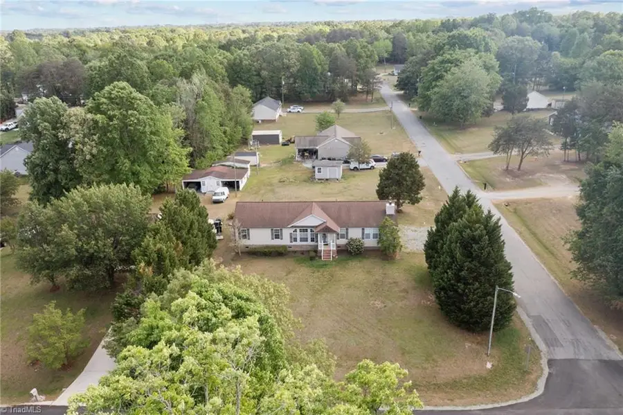 310 Carriage Loop, Burlington, NC 27217 - #2