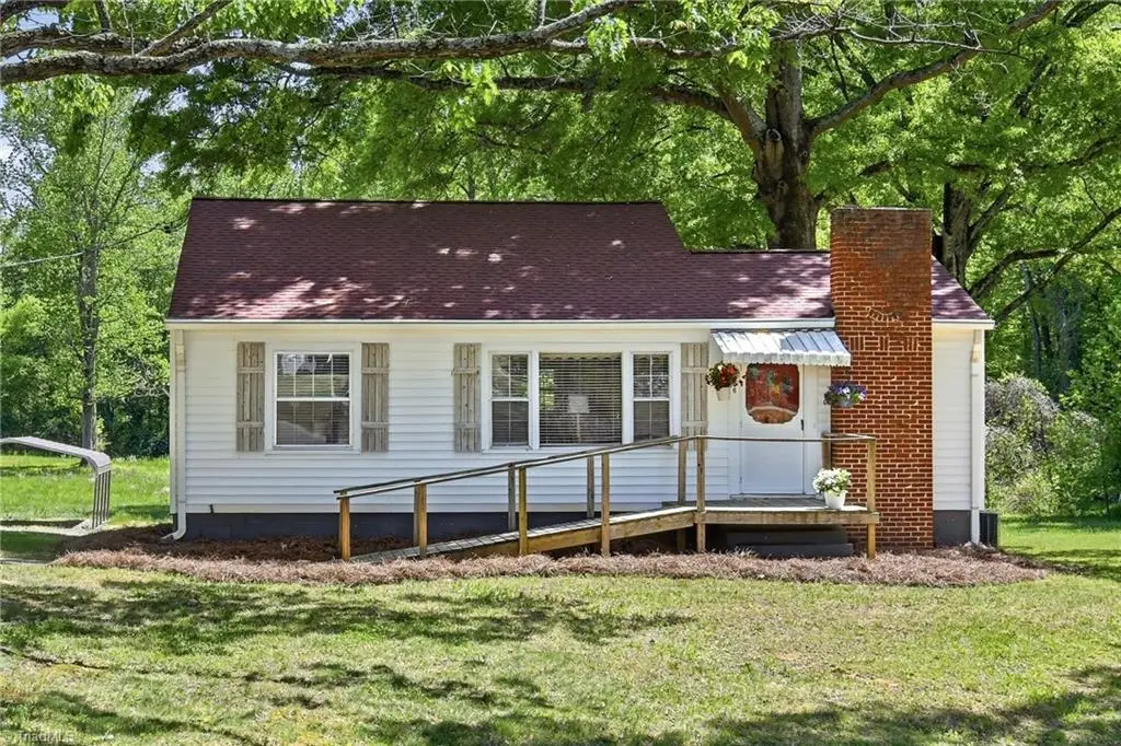 4966 Red Pine Lane, Pfafftown, NC 27040 - #1