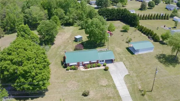 4485 Nc Highway 89 E, Walnut Cove, NC 27052