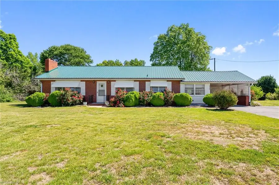 4485 Nc Highway 89 E, Walnut Cove, NC 27052 - #2
