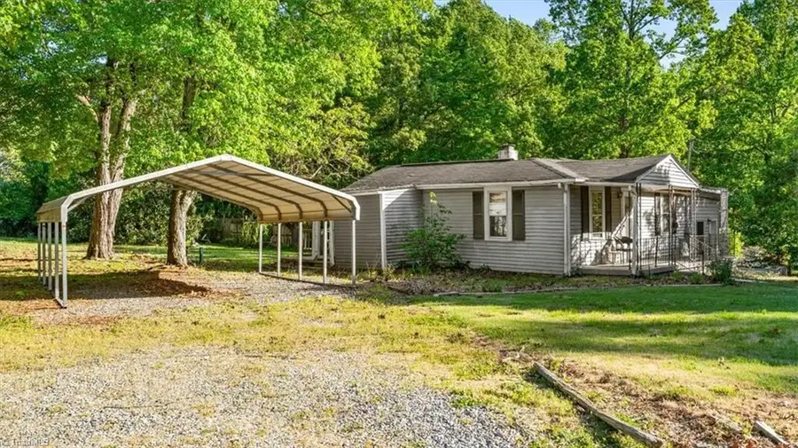 130 Albertson Road, Thomasville, NC 27360 - #2