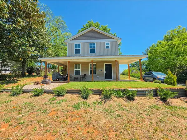 1011 Thurmond Street, Winston-Salem, NC 27105