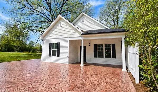 1505 East Avenue, High Point, NC 27260