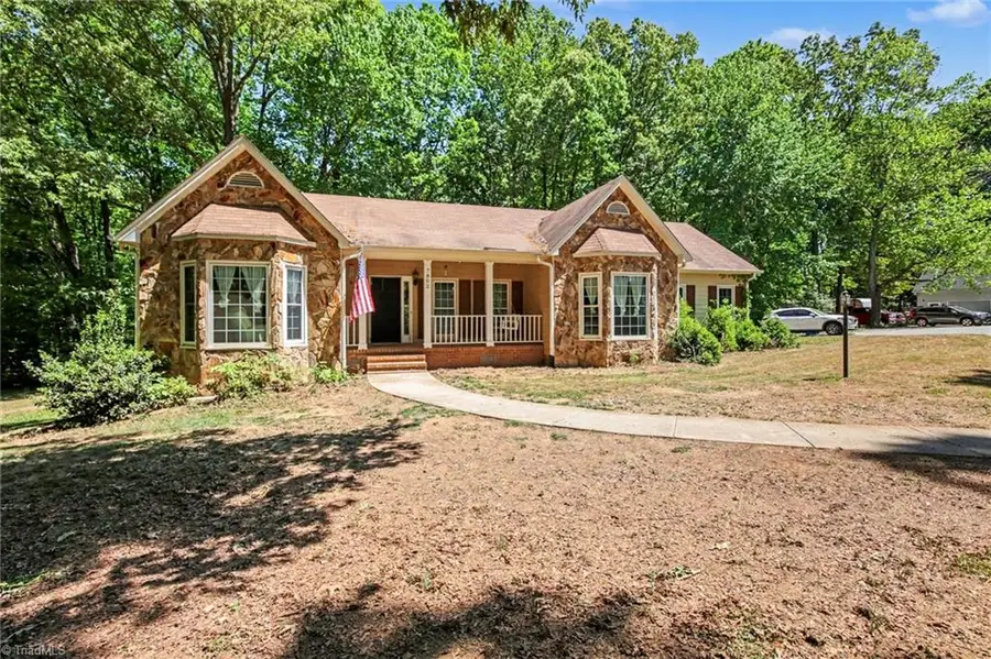 7802 High Meadows Road, Greensboro, NC 27455 - #2