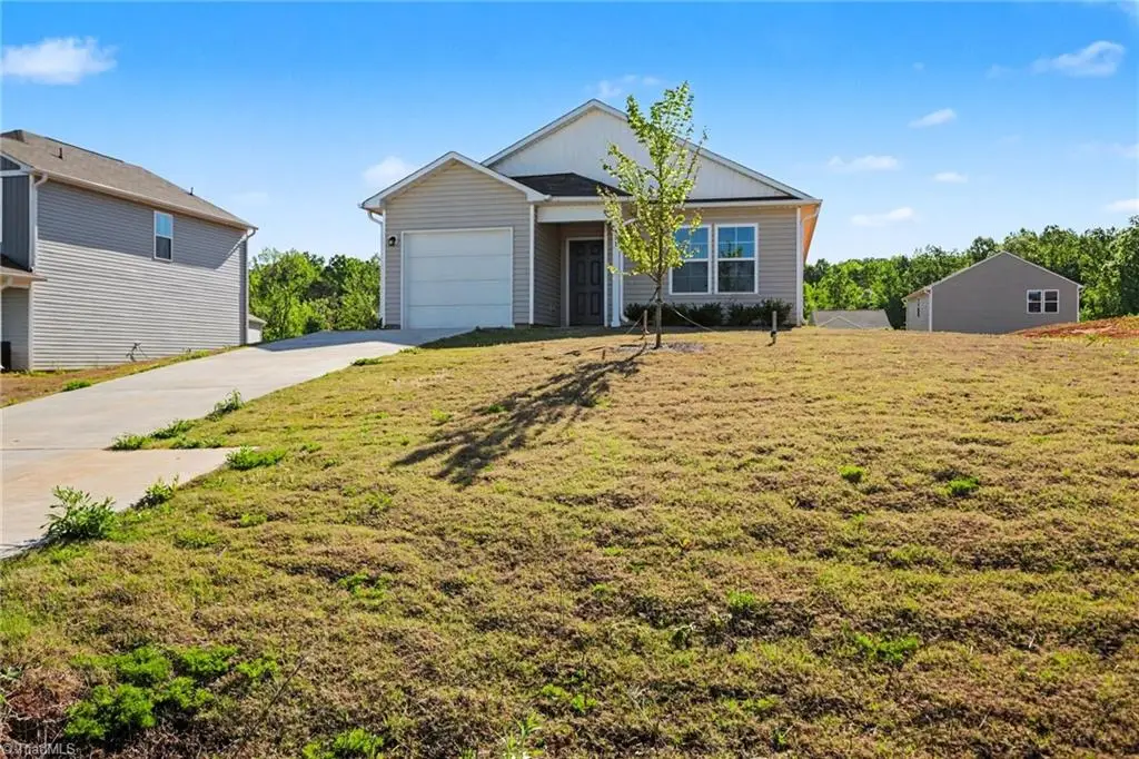 331 Peacock Circle, Lexington, NC 27292 - #1