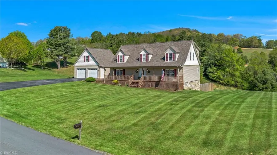 461 Doctors Street, Sparta, NC 28675 - #3