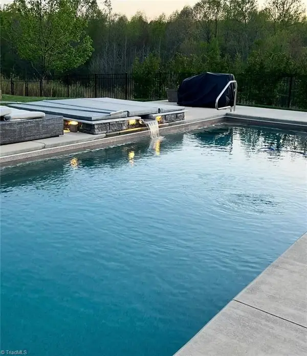 2609 Chari Park Lane, Walkertown, NC 27051