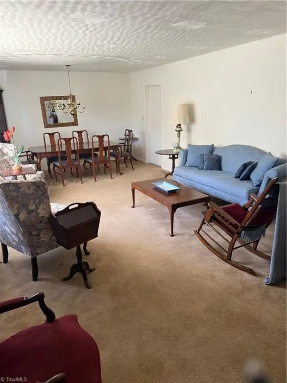 3908 Beverly Hills Drive, High Point, NC 27265 - #3