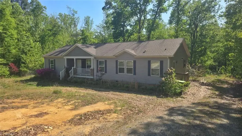 526 Jimmy Creek Road, Thomasville, NC 27360 - #1