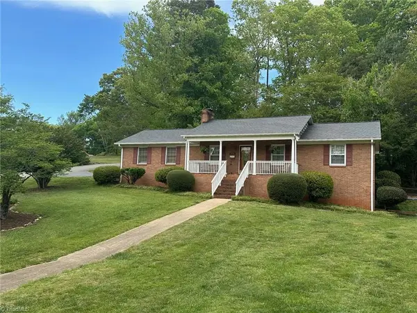 156 Greenwood Avenue, Elkin, NC 28621