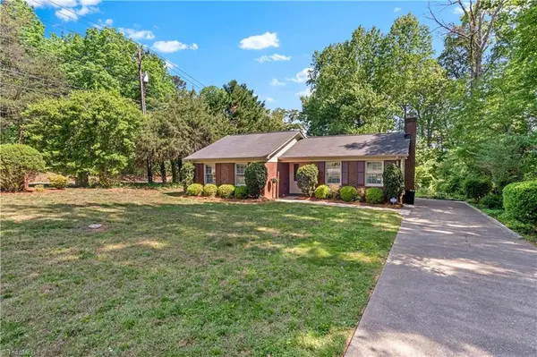 2595 Mount Salem Road, Pfafftown, NC 27040