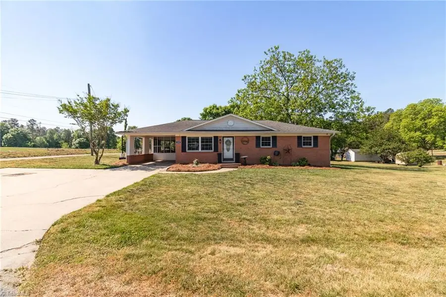 230 Hill Lane, Lexington, NC 27295 - #2