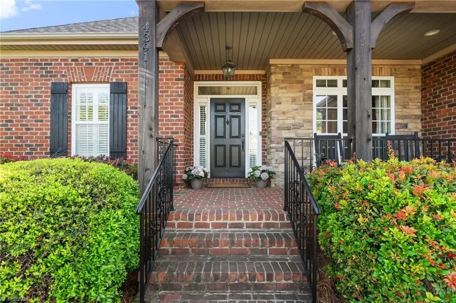 4391 Barrington Oaks Court, Clemmons, NC 27012 - #3