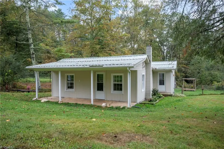 487 Dry Twig Road, Laurel Fork, VA 24352 - #3