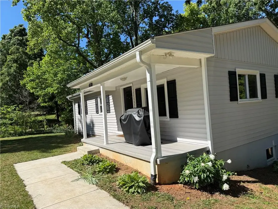 6530 Settle Wood Lane, Tobaccoville, NC 27050 - #2