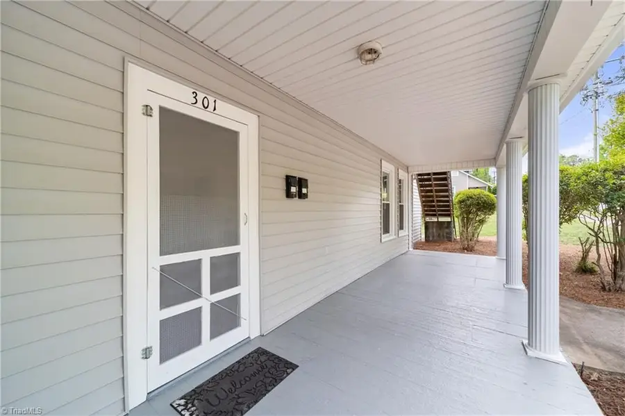 301 S Sunset Drive, Winston Salem, NC 27103 - #3