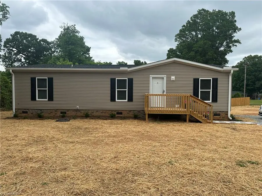 327 Wafford Road, Lexington, NC 27292 - #2