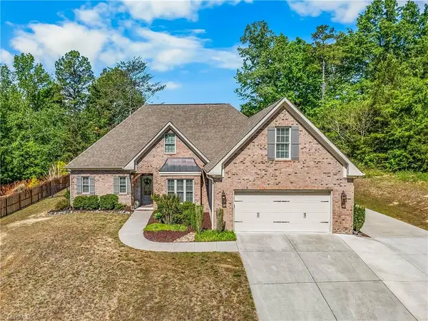 135 Bay Tree Lane, Thomasville, NC 27360