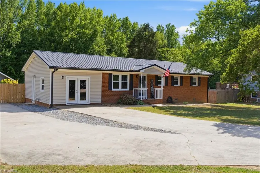 172 Stratford Road, Lexington, NC 27292 - #3