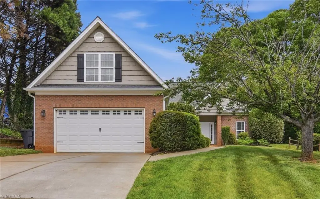3857 Turnberry Park Drive, Pfafftown, NC 27040 - #1