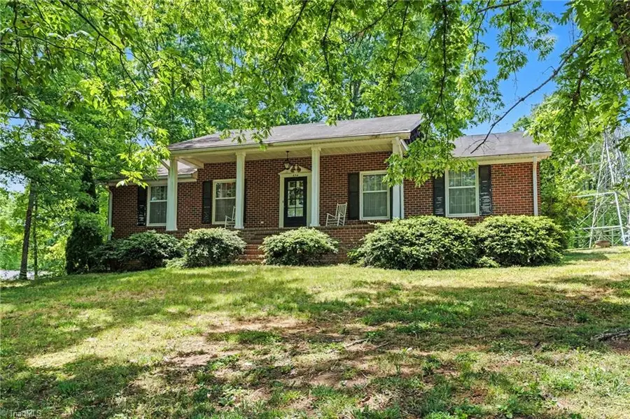 654 Runningbrook Lane, Rural Hall, NC 27045 - #3