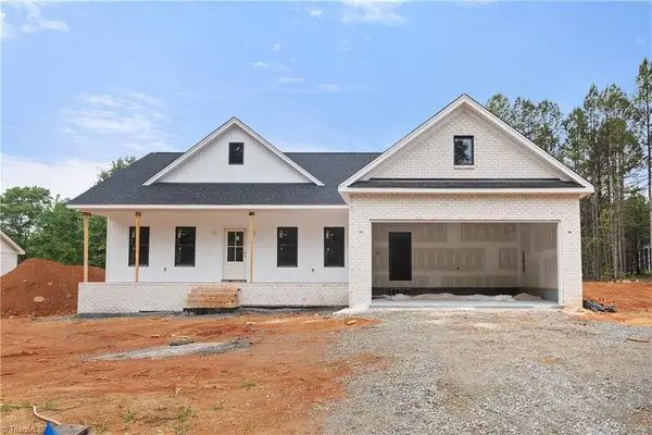 410 Potters Landing, Denton, NC 27239