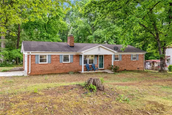 312 Tanbark Lane, Kernersville, NC 27284
