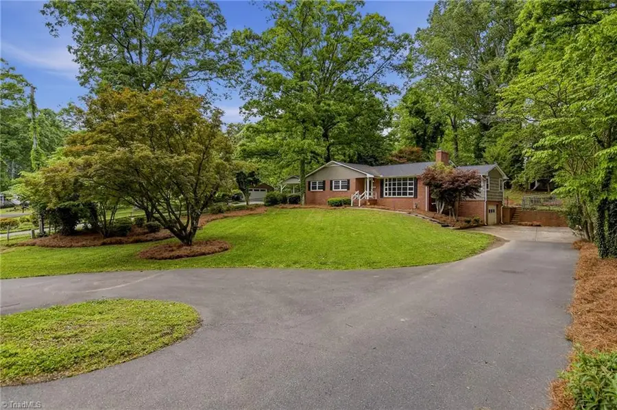 1000 Huntingdon Road, Winston Salem, NC 27104 - #2