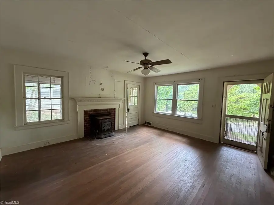 458 Lockland Avenue, Winston Salem, NC 27103 - #3