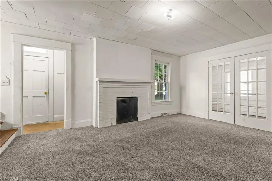 611 W Lexington Avenue, High Point, NC 27262 - #2