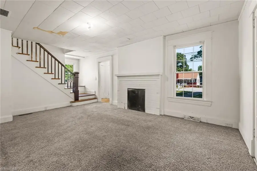 611 W Lexington Avenue, High Point, NC 27262 - #3