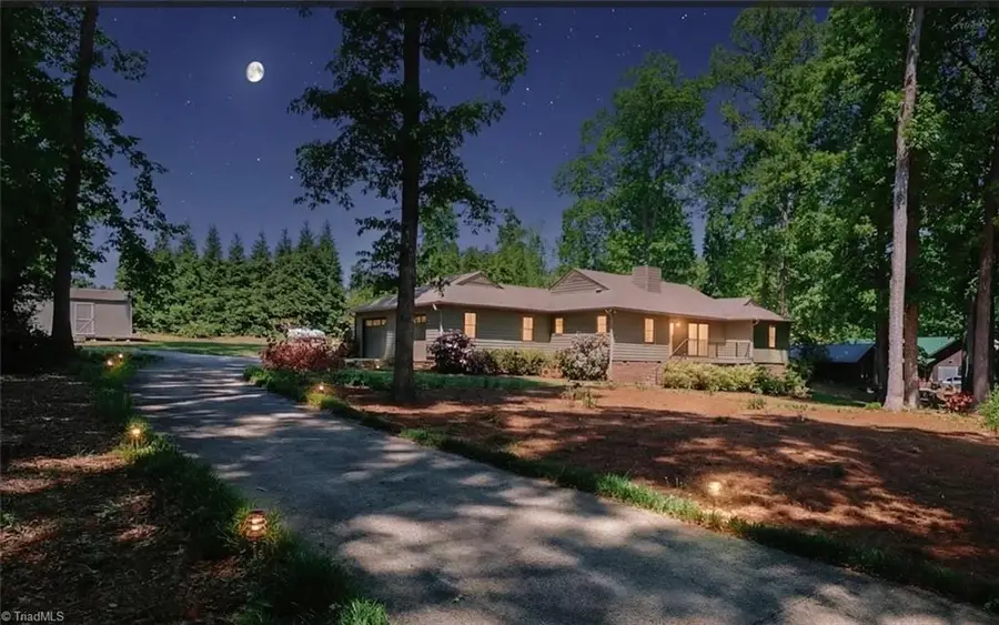 6304 Sable Lane, Greensboro, NC 27406 - #3