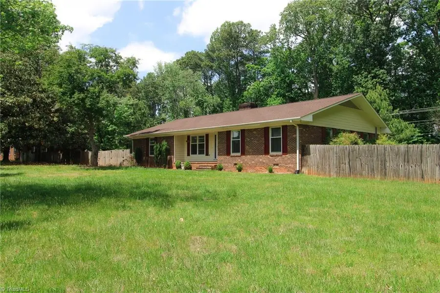 8012 Tam Oshanter Drive, Greensboro, NC 27409 - #3