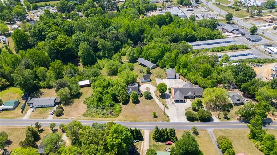 1056 Hasty School Road, Thomasville, NC 27360 - #2
