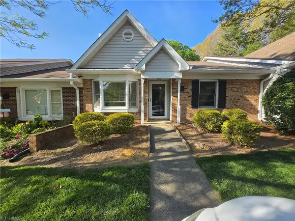 15 Collwood Court, Greensboro, NC 27409
