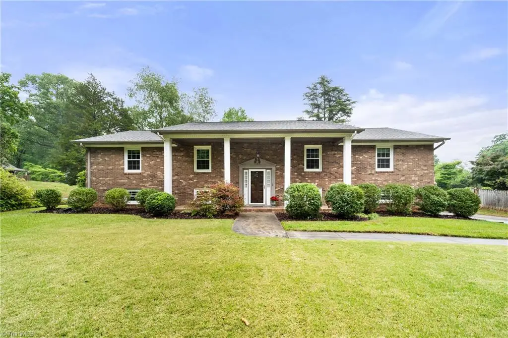 289 Flintshire Road, Winston Salem, NC 27104 - #1