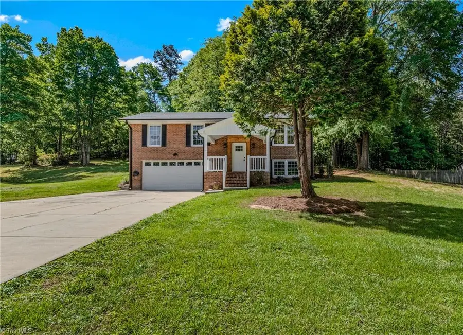117 Kingswood Place Drive, Walnut Cove, NC 27052 - #2