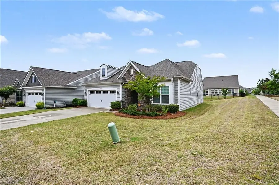14204 Southbridge Forest Drive, Charlotte, NC 28273 - #3