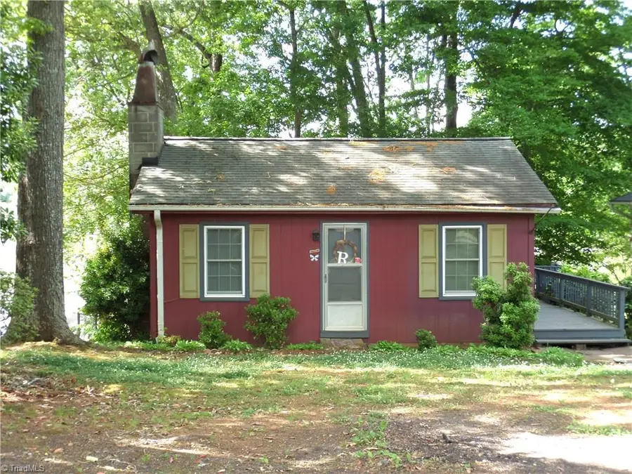 1220 Lake Drive 9, Lexington, NC 27292 - #2
