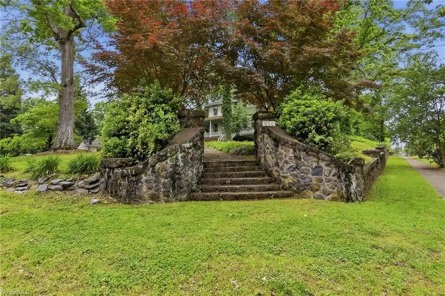514 W Banner Avenue, Winston Salem, NC 27107 - #2