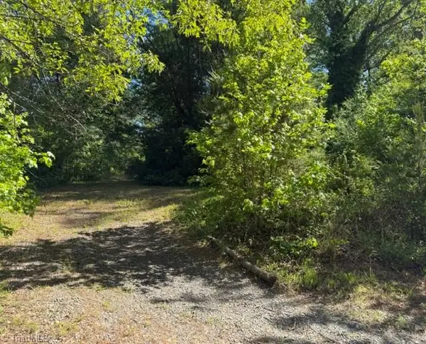 300 Jerome Street, Clemmons, NC 27012