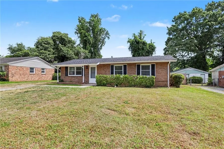 2316 Larkspur Drive, Greensboro, NC 27405 - #2