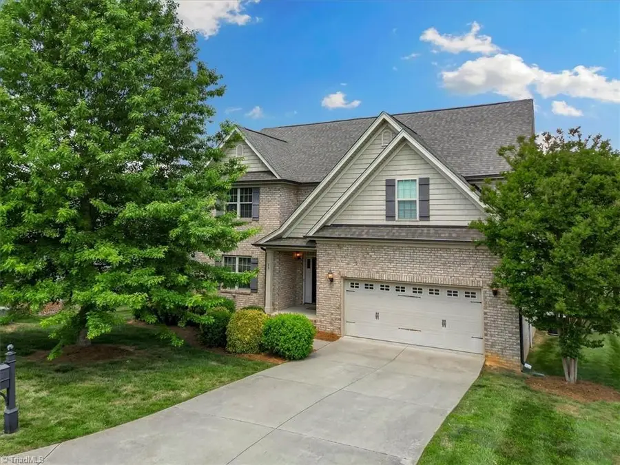 37 Wexford Circle, Thomasville, NC 27360 - #2