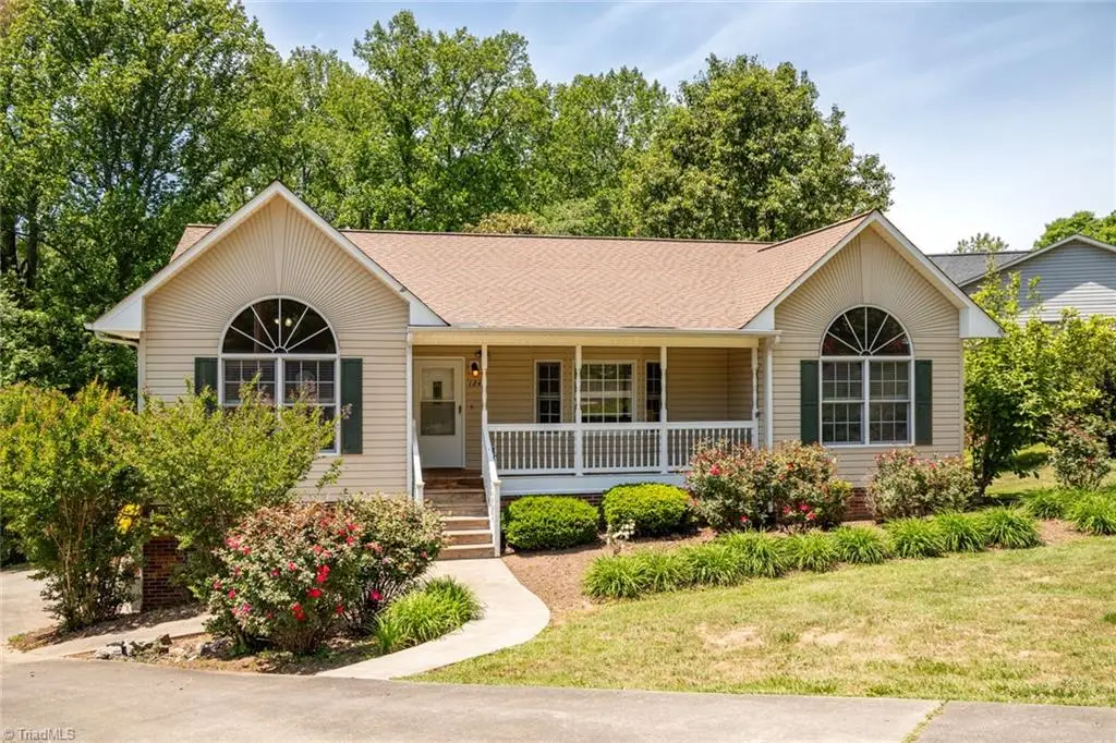 124 Hunter Circle, Wilkesboro, NC 28697 - #1