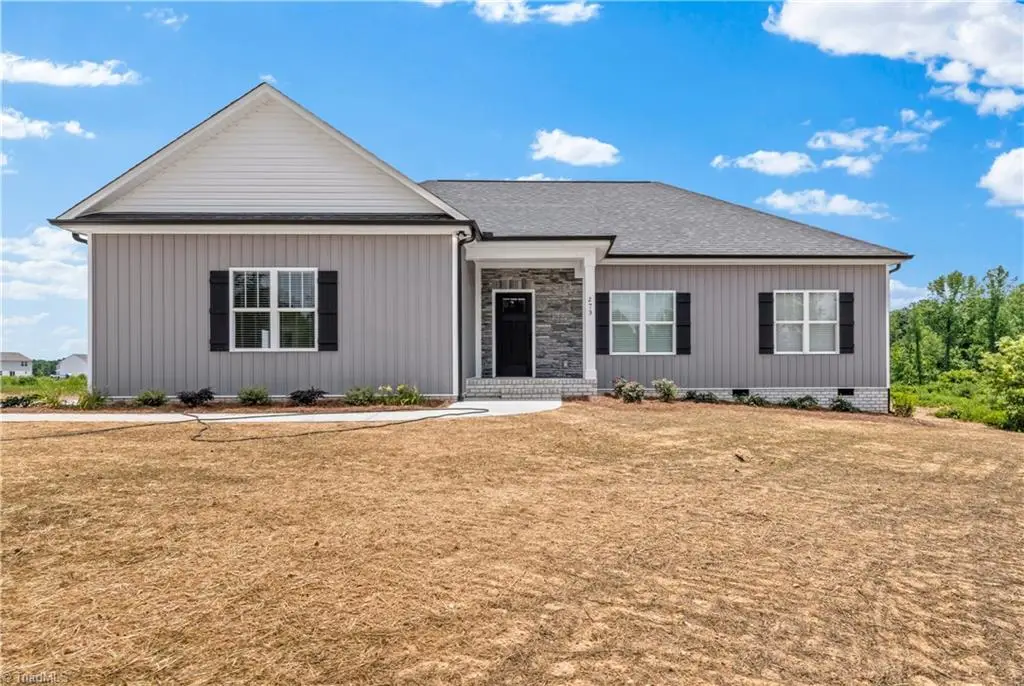 273 Stonybrook Drive, Lexington, NC 27295 - #1